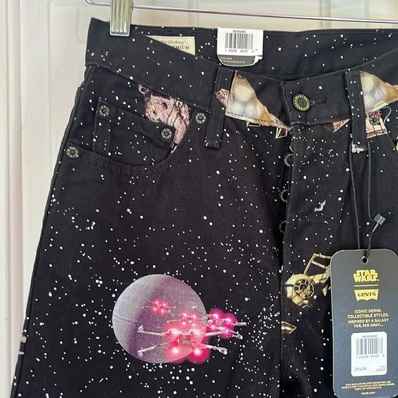 NWT Levi's X Star Wars | 501 Original Cropped Jeans Galaxy All Over 25X26/Sz 2 - Picture 5 of 16